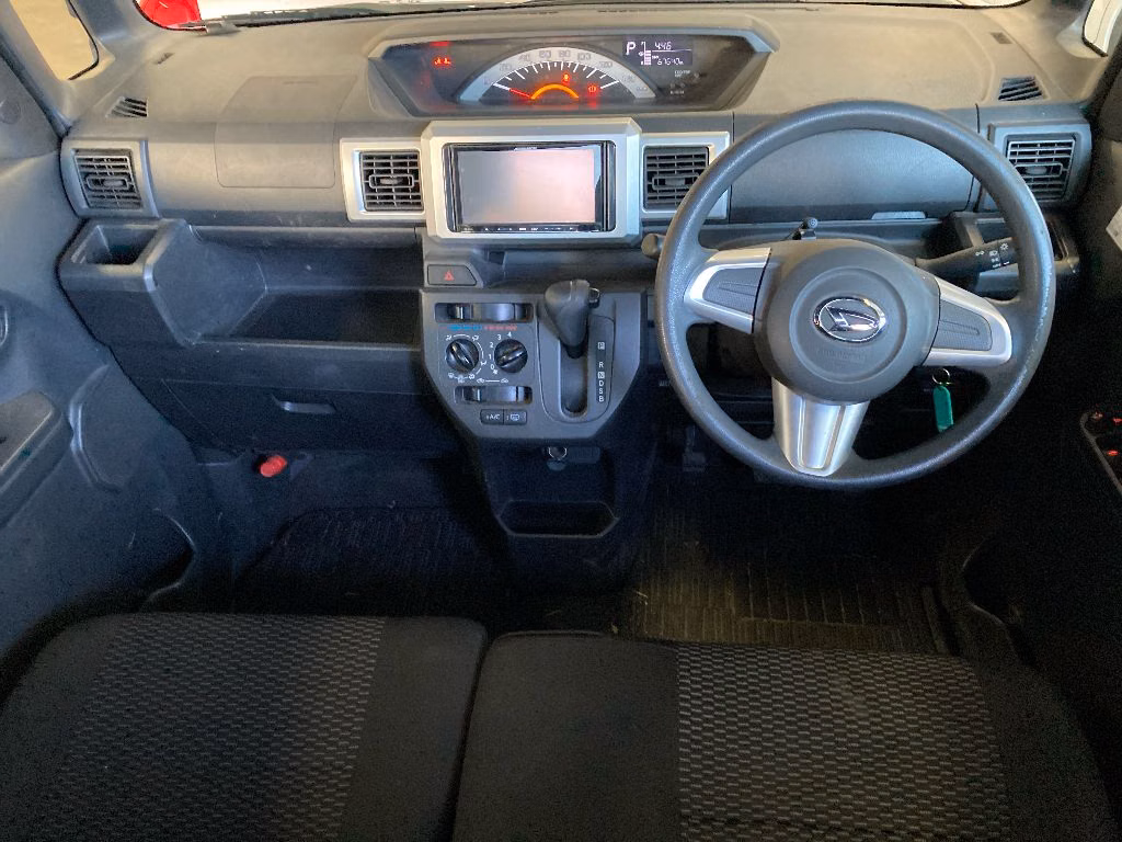 DAIHATSU WAKE