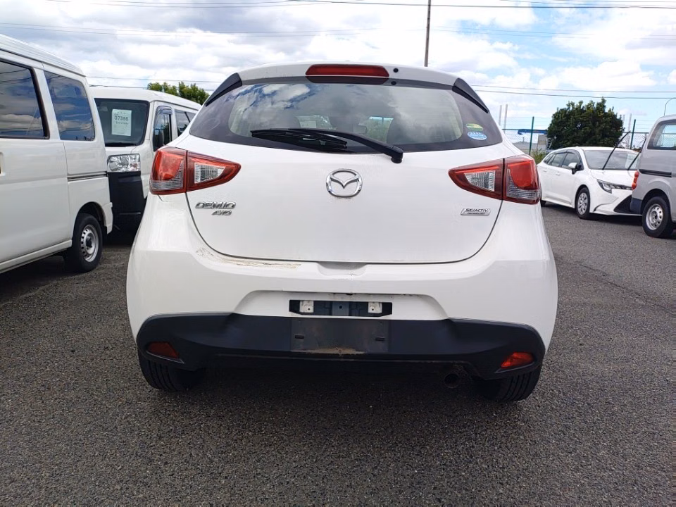 MAZDA DEMIO
