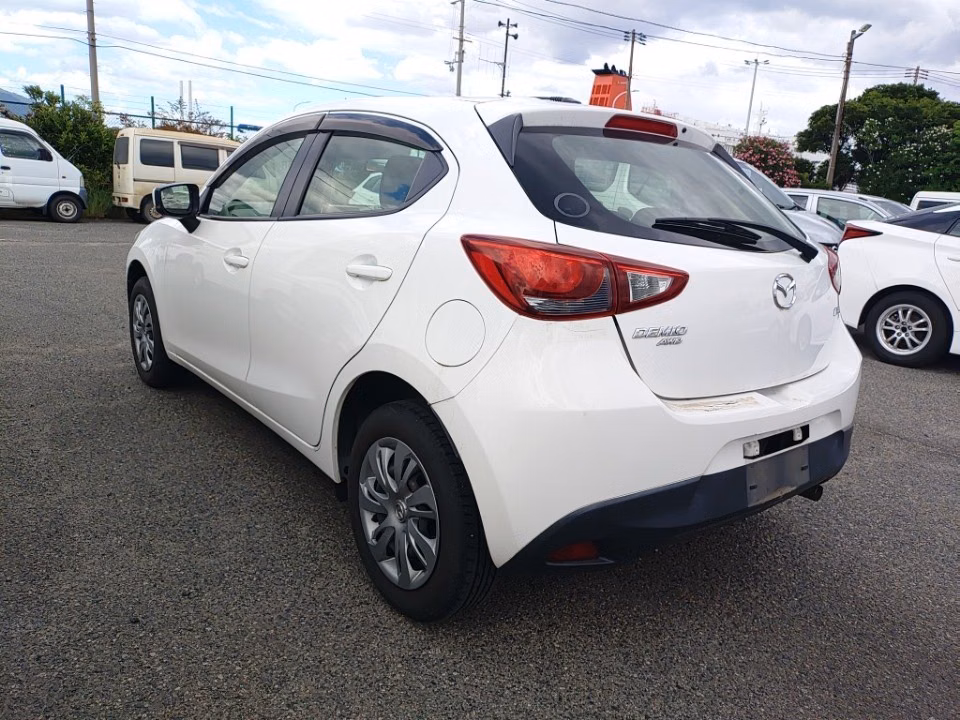 MAZDA DEMIO