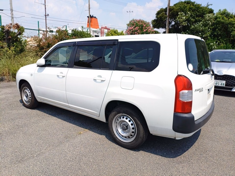 MAZDA FAMILIA