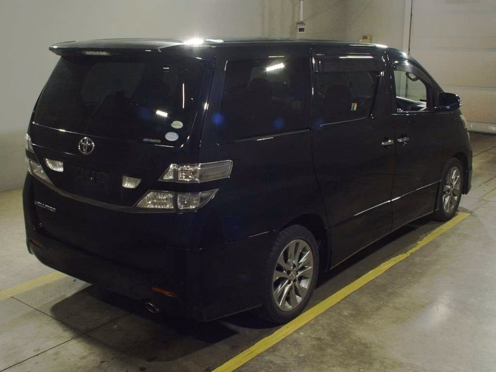 TOYOTA VELLFIRE