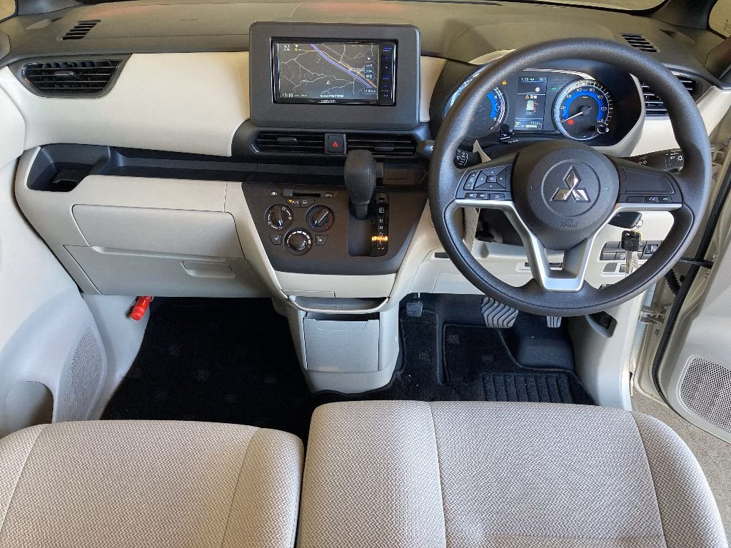 MITSUBISHI EK SPACE