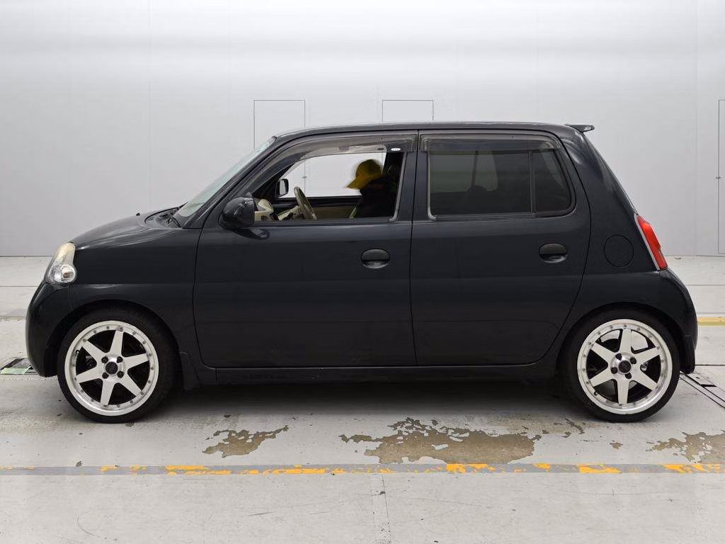 DAIHATSU ESSE