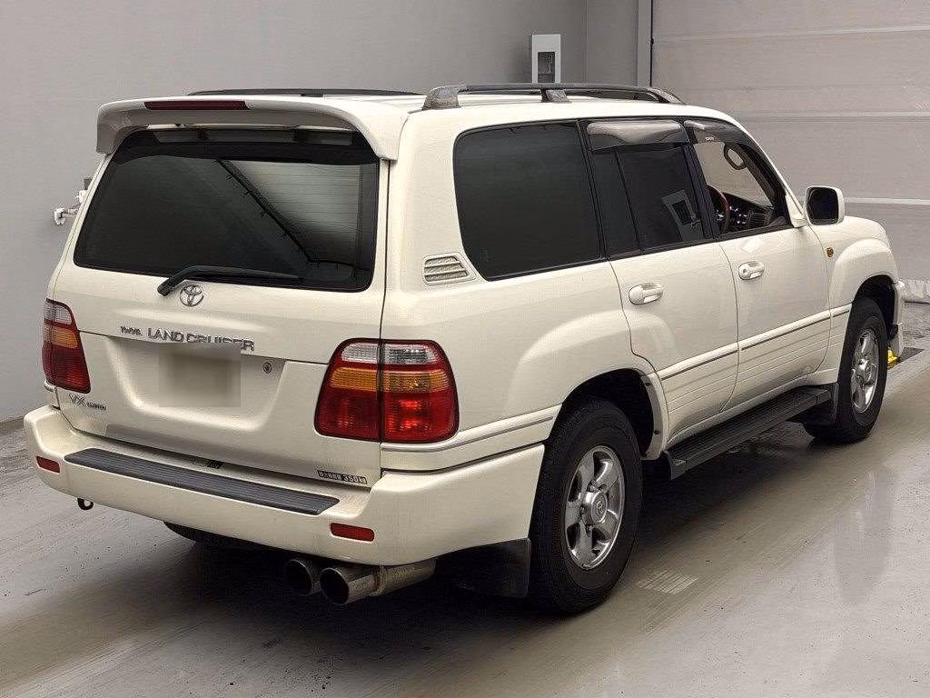 TOYOTA LAND CRUISER