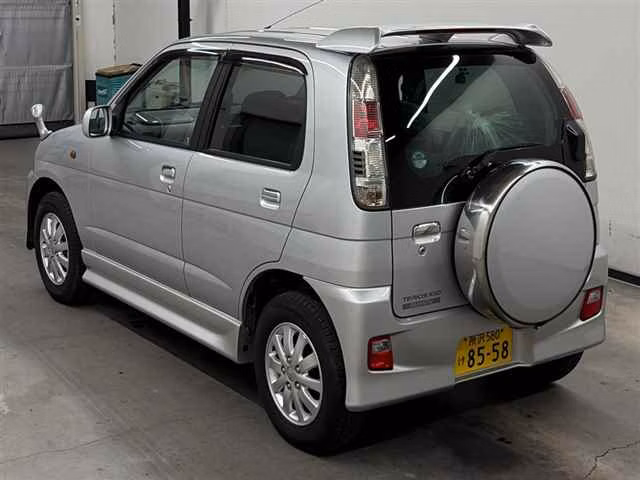 DAIHATSU TERIOS KID