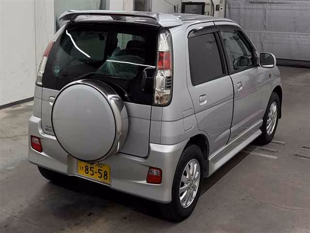 DAIHATSU TERIOS KID