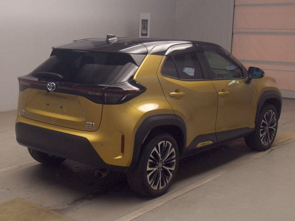 TOYOTA YARIS CROSS