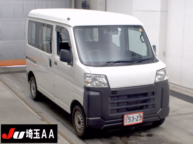 TOYOTA PIXIS VAN