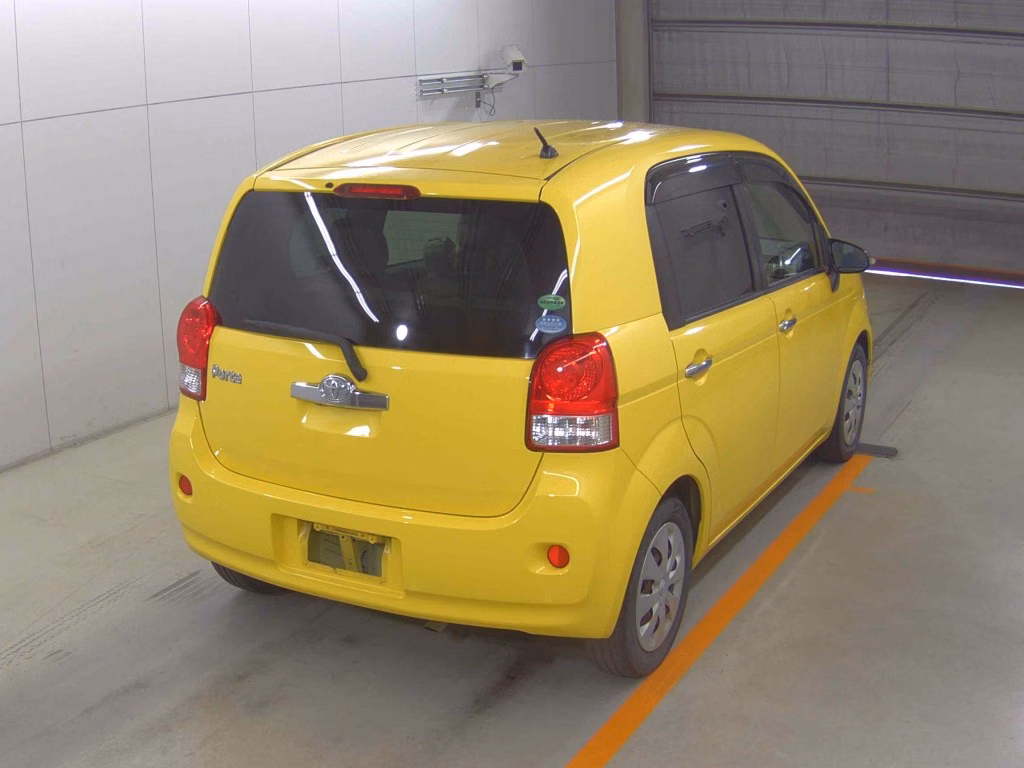 TOYOTA PORTE