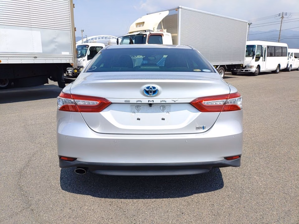 TOYOTA CAMRY