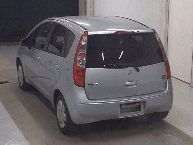 MITSUBISHI COLT