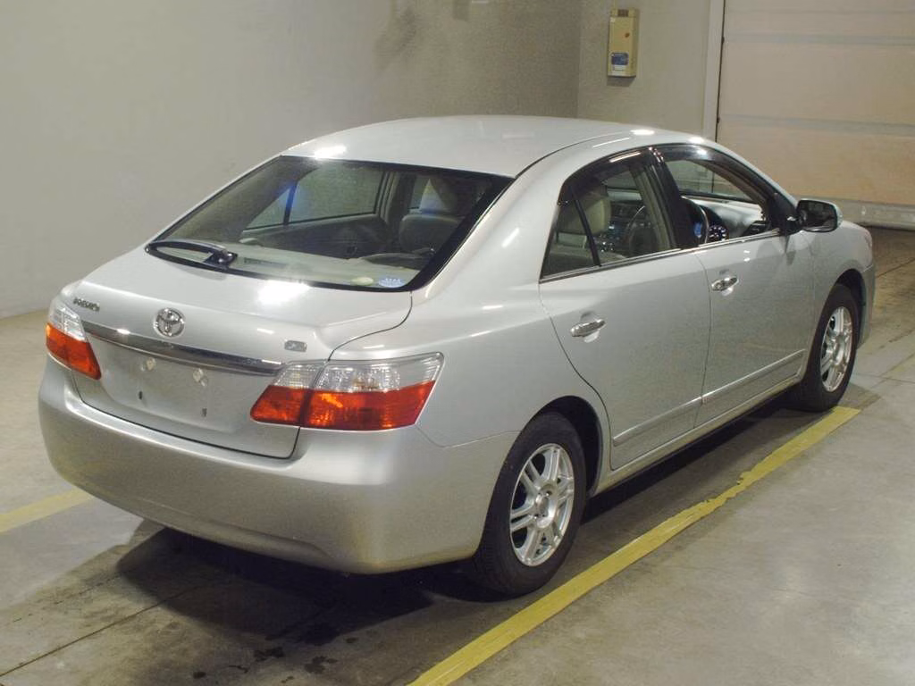 TOYOTA PREMIO
