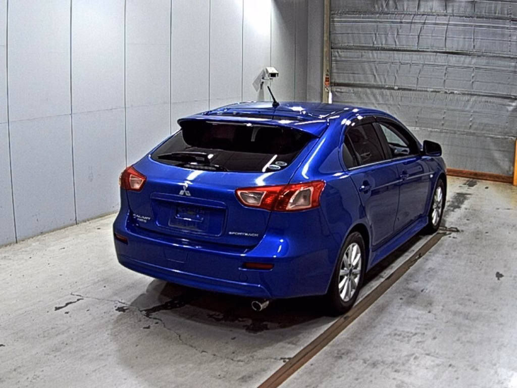 MITSUBISHI LANCER
