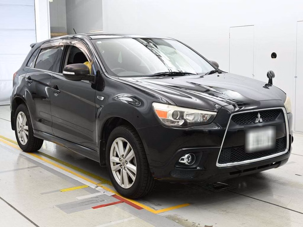 MITSUBISHI RVR
