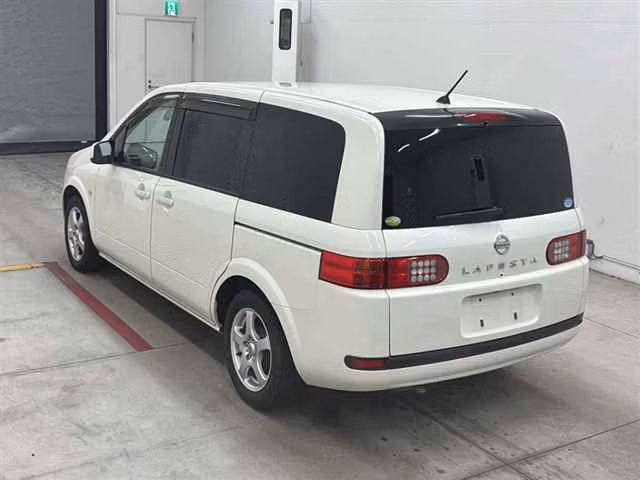 NISSAN LAFESTA
