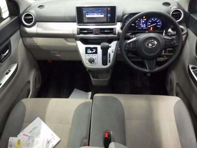 DAIHATSU CAST