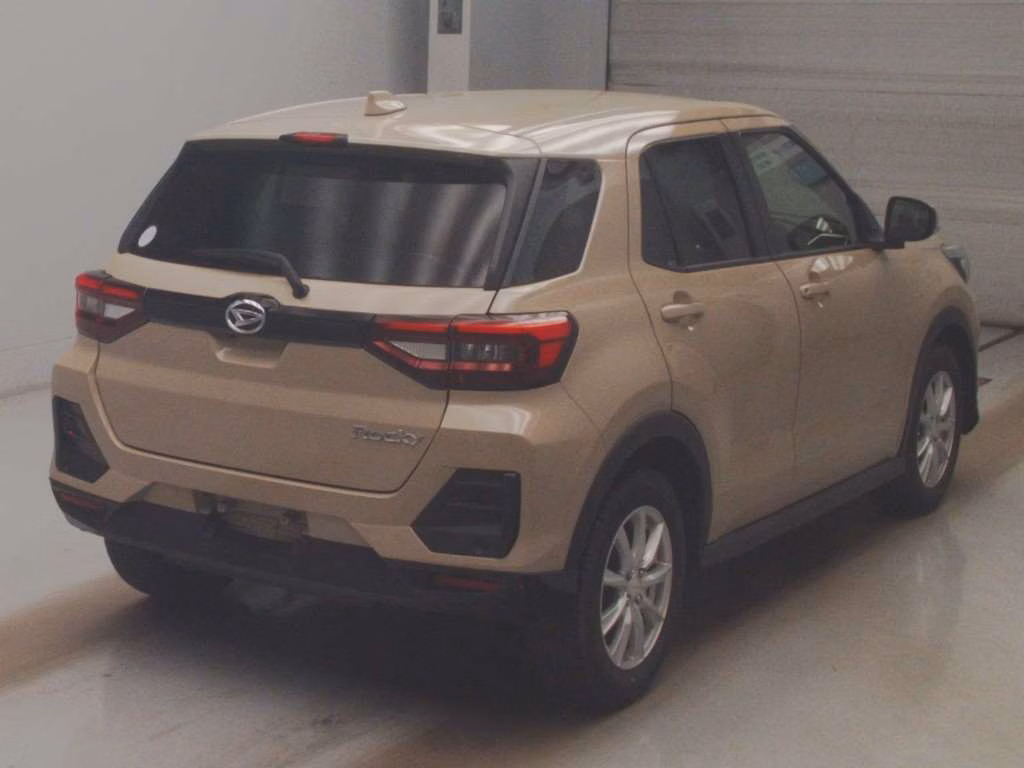DAIHATSU ROCKY