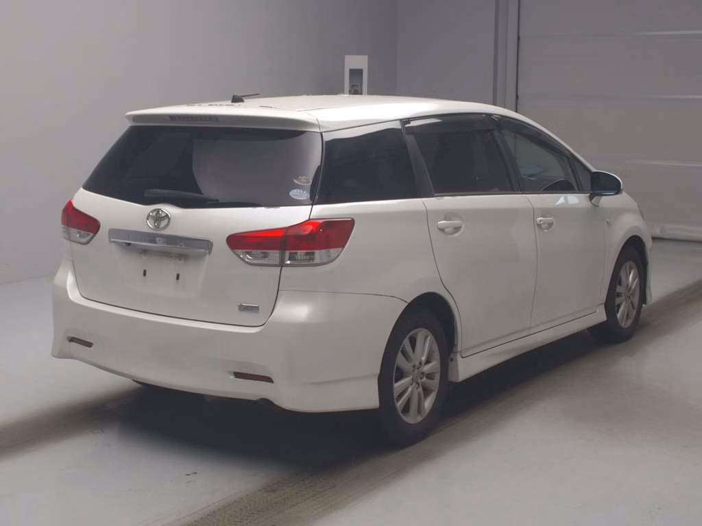 TOYOTA WISH