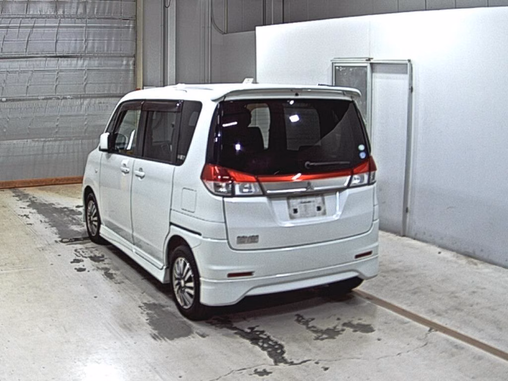 MITSUBISHI DELICA D:2