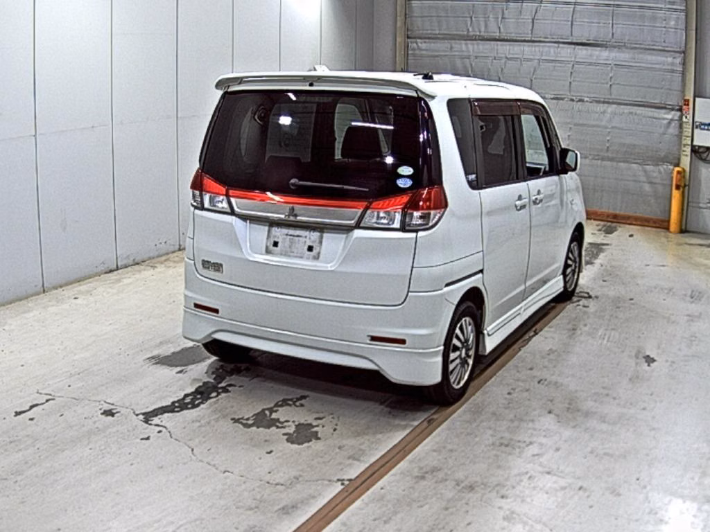 MITSUBISHI DELICA D:2