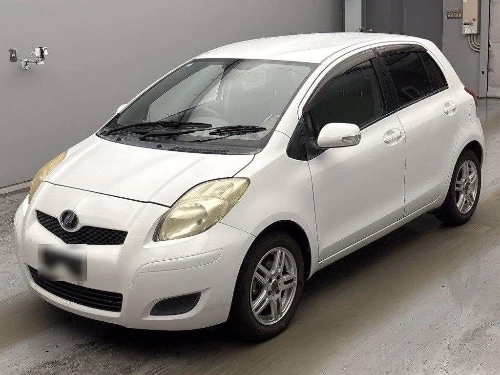 TOYOTA VITZ