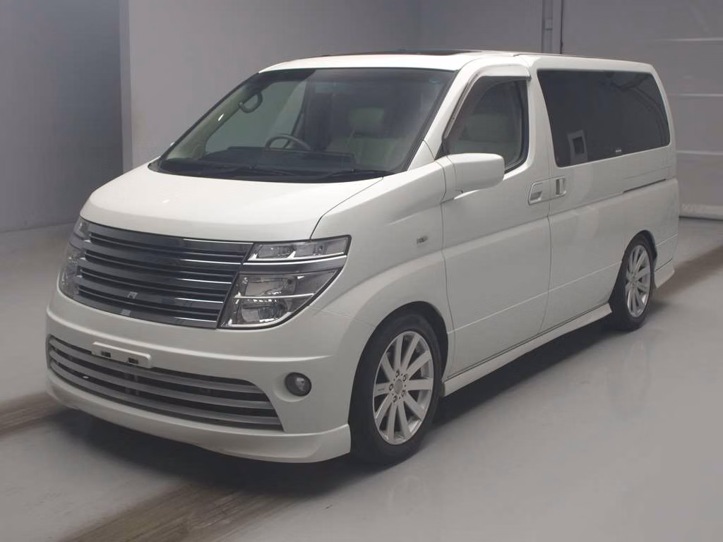 NISSAN ELGRAND