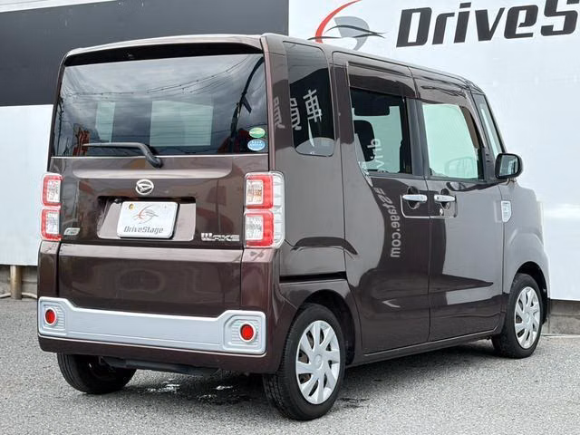 DAIHATSU WAKE