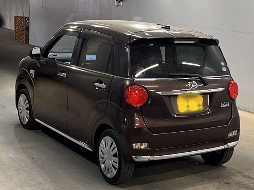 DAIHATSU CAST