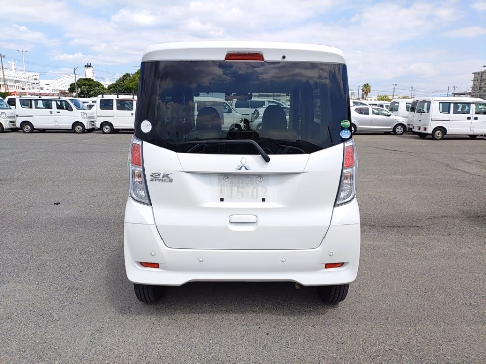MITSUBISHI EK SPACE