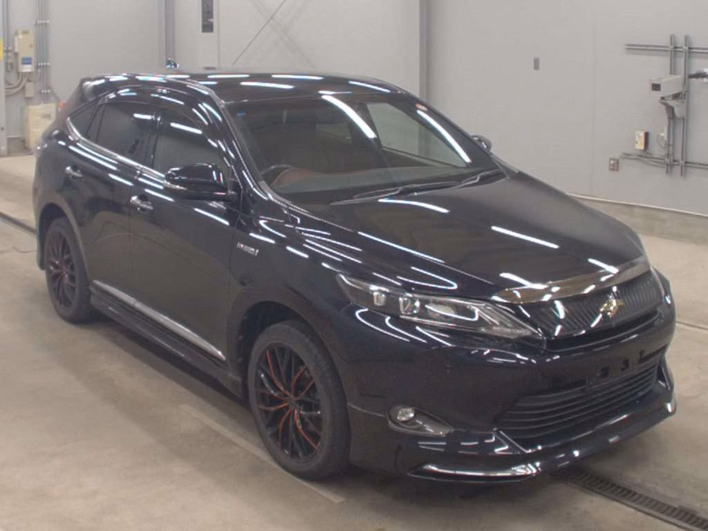 TOYOTA HARRIER