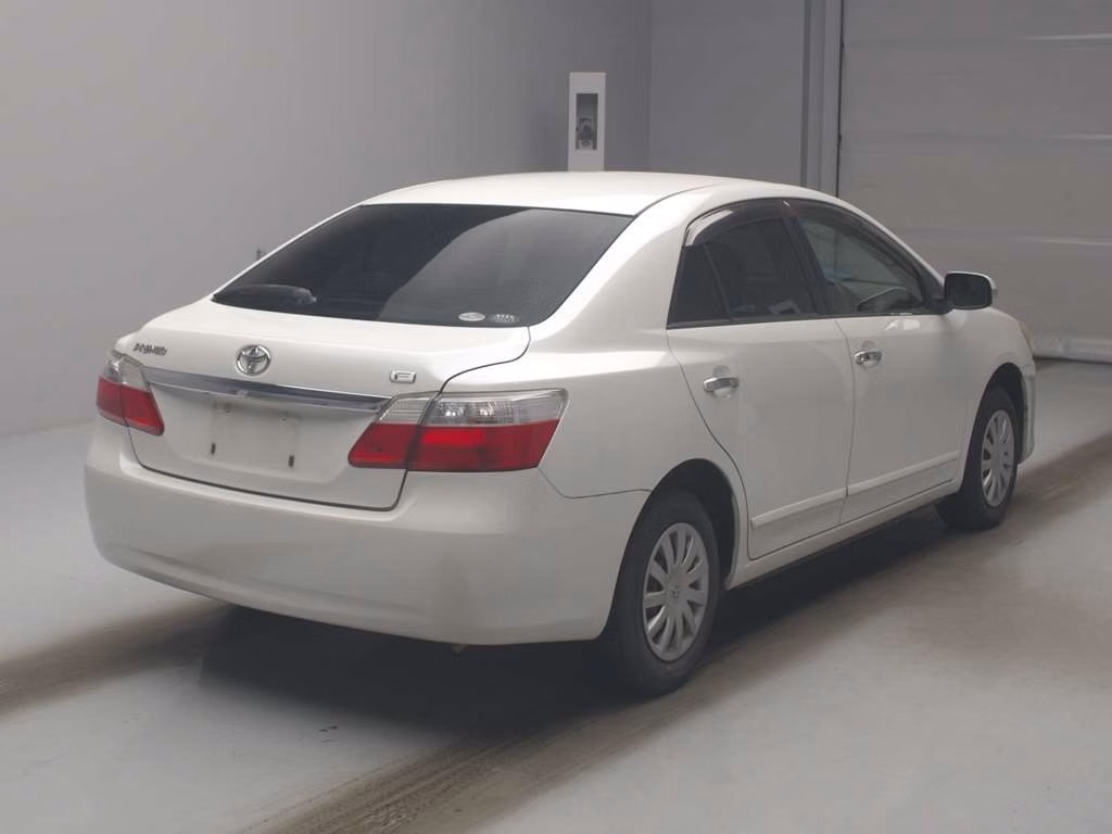TOYOTA PREMIO
