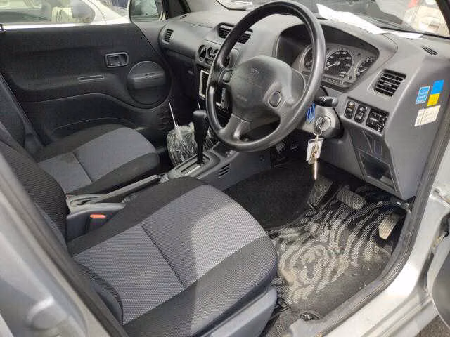 DAIHATSU TERIOS KID