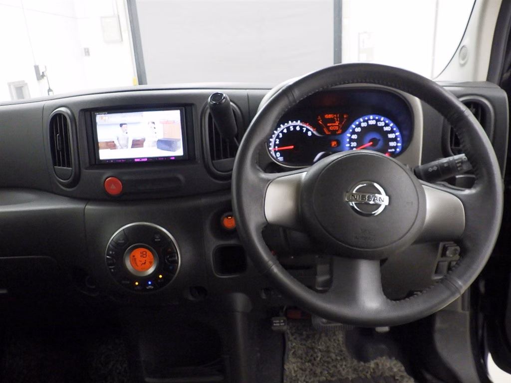 NISSAN CUBE