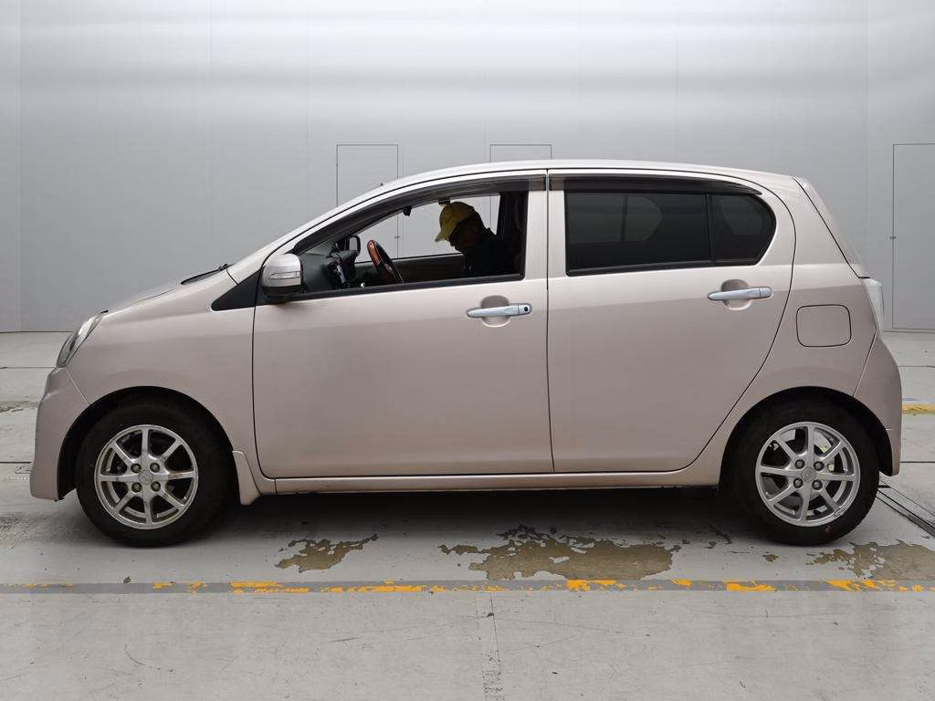 SUBARU PLEO PLUS