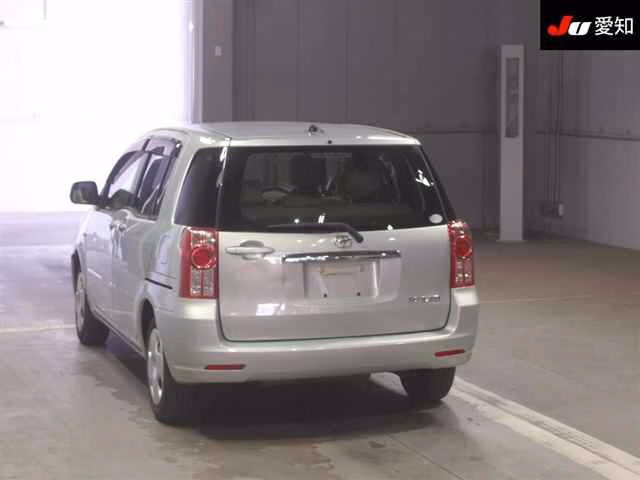 TOYOTA RAUM