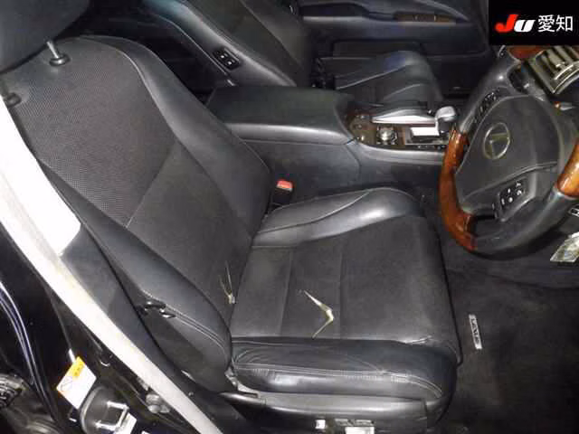 LEXUS LS600H