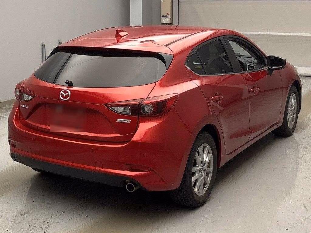 MAZDA AXELA