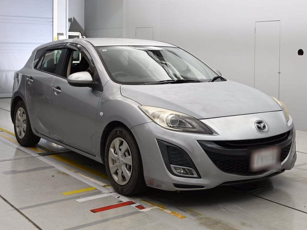 MAZDA AXELA