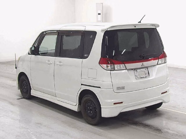 MITSUBISHI DELICA D:2