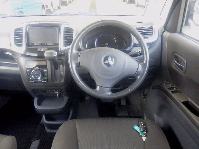 MITSUBISHI DELICA D:2