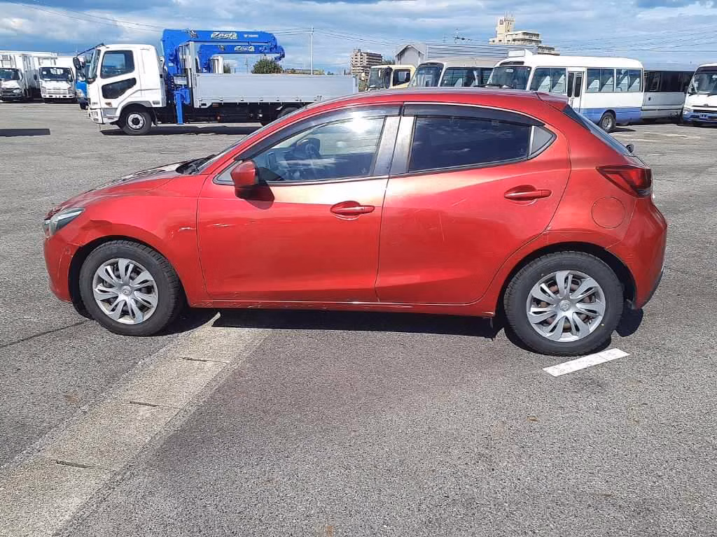 MAZDA DEMIO