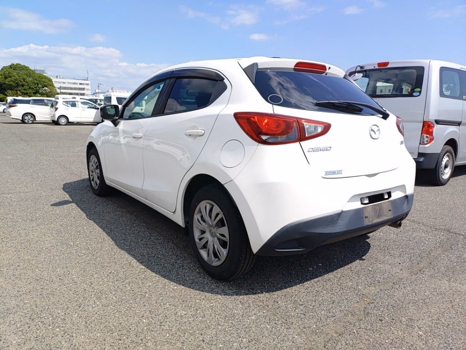 MAZDA DEMIO