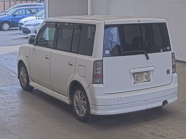TOYOTA BB