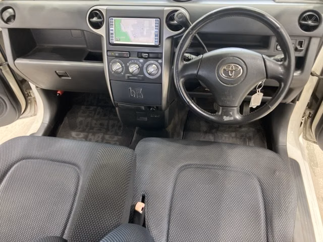 TOYOTA BB