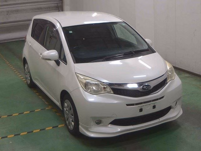 SUBARU TREZIA