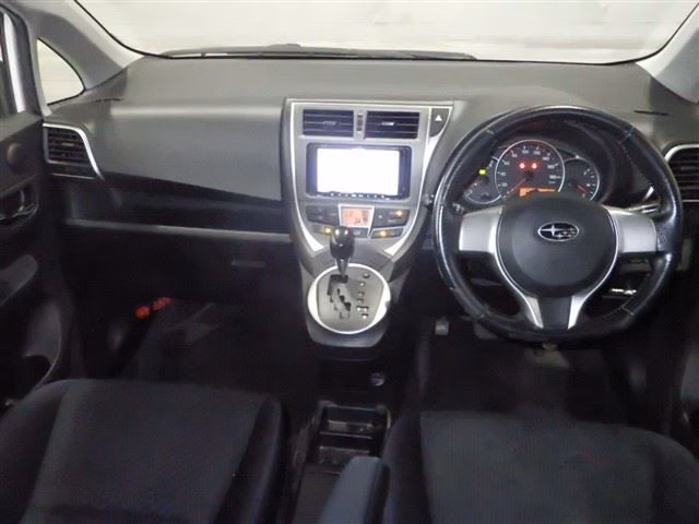 SUBARU TREZIA