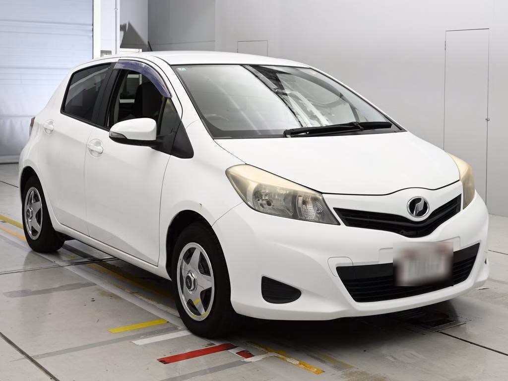 TOYOTA VITZ