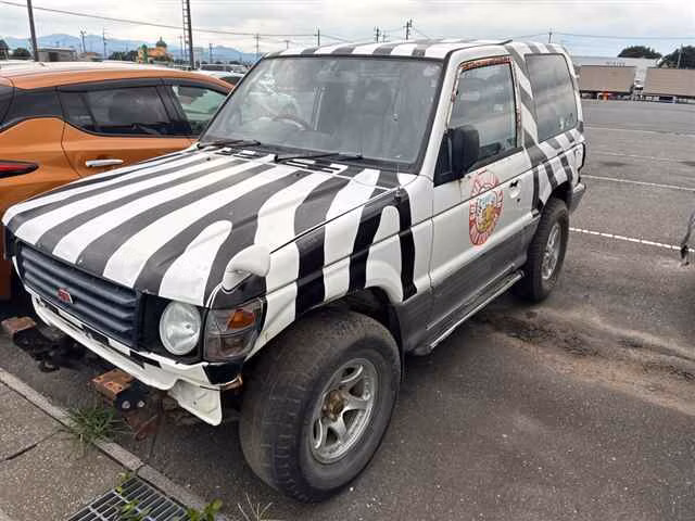MITSUBISHI PAJERO