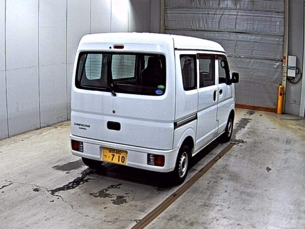 MITSUBISHI MINICAB