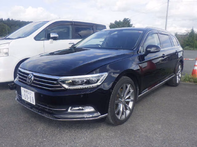 VOLKSWAGEN PASSAT